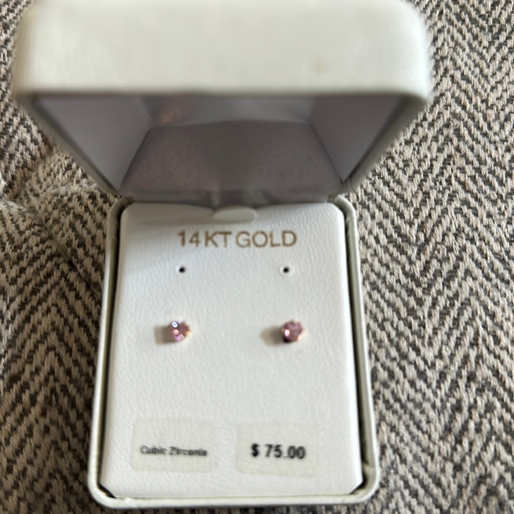 Pink heart shaped cubic zirconia earrings . 14k gold- brand new in Box